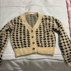 Elegant Houndstooth Cardigan Sweater
